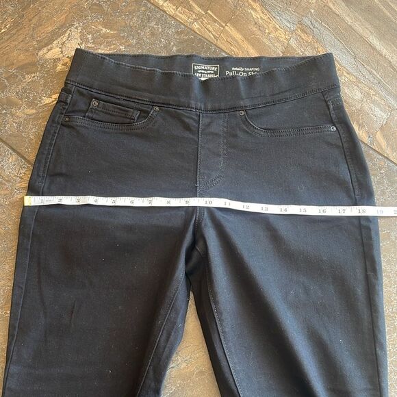 Signature Levi Strauss Gold Label Womens Totally Shaping Pull-On Skinny Jeans - Picture 16 of 16